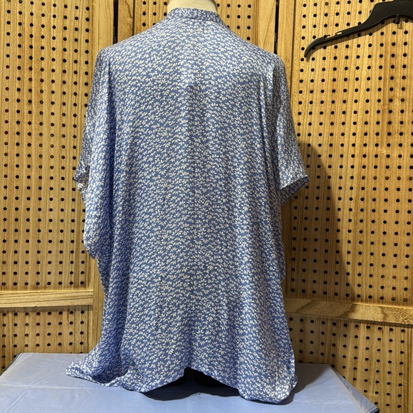 LOFT Floral Boho Open Front Short Kimono Women’s Size XS-S Blue & White … - Picture 2 of 5